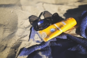 Güneş Kremi Kullanırken Sık Yapılan Hatalar - Yaygın 8 Hata